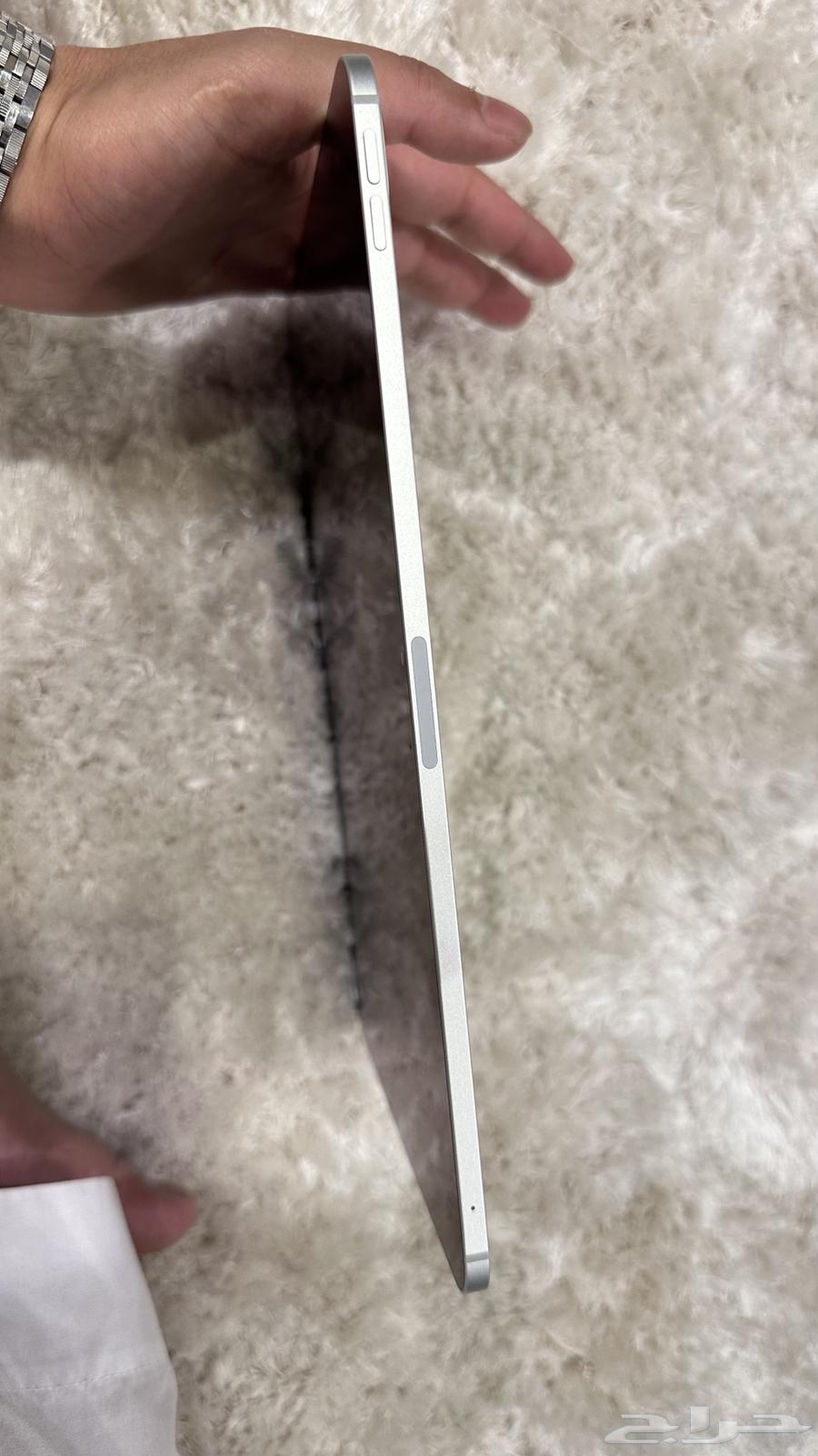 ايباد برو 2024 256 قيقا شريحة 5G64615657982721112