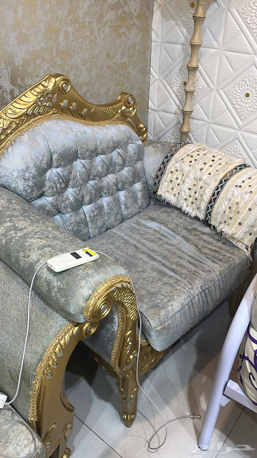 كنب و طاولات للبيع64613569598977113