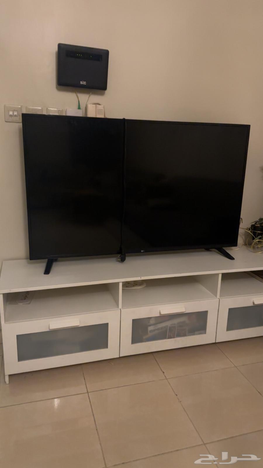 كنب ومكتبه وشاشه الشاشه ماتشتغل64616140456451112