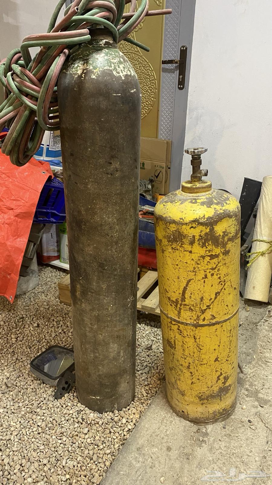 Oxygen Cylinders and Fire Extinguishers64612461861635112