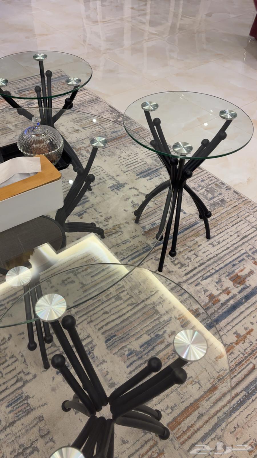 Tables64614098274434110