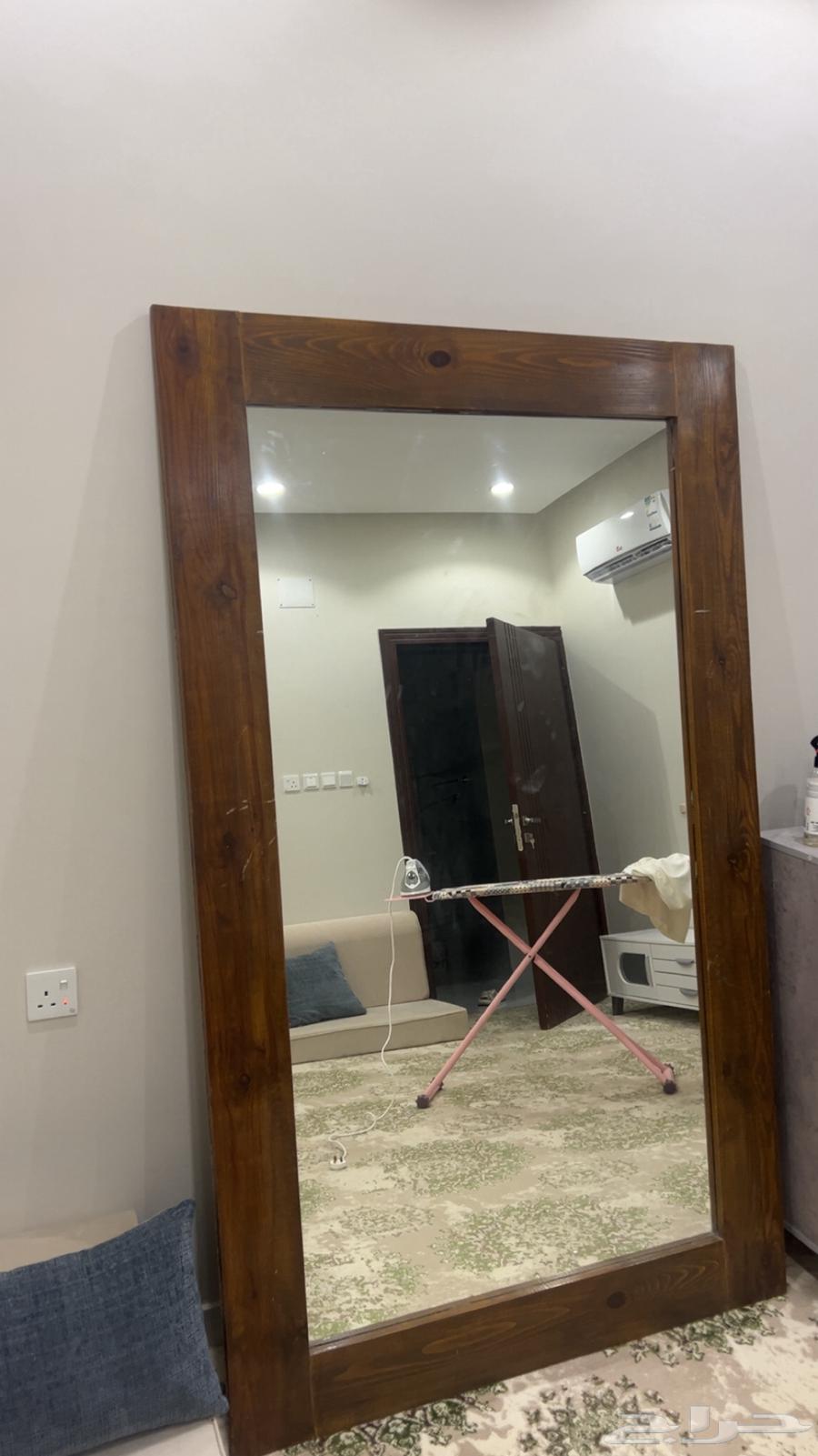 مرايه مترين في متر البيع على السوم64614397421057111