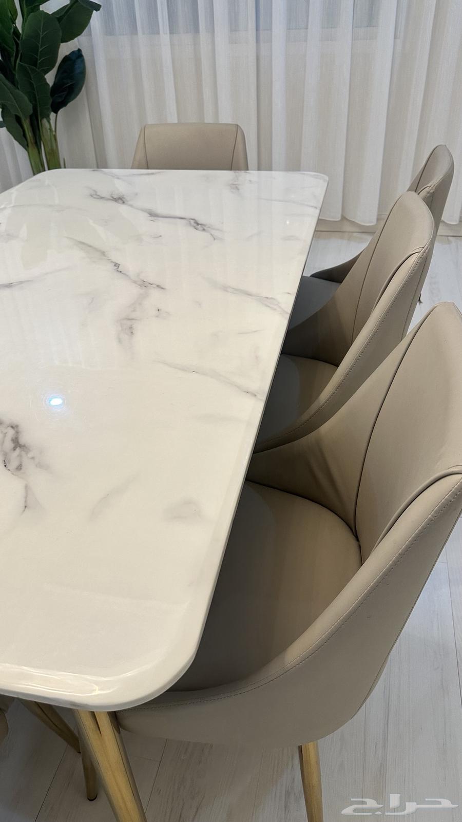 طاوله طعام جديده64611867315969110