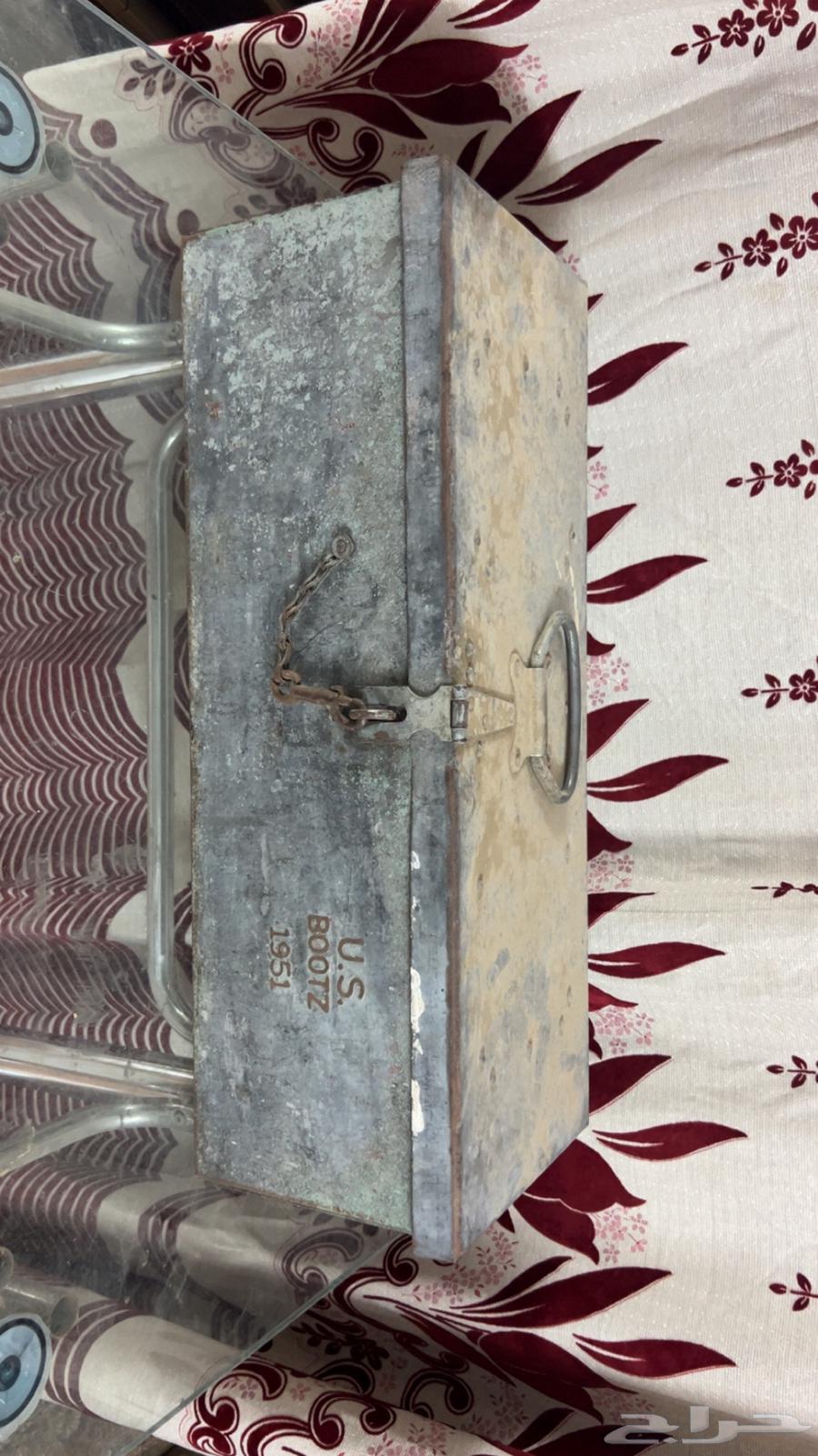 Old Box (Heritage)64615633236610110