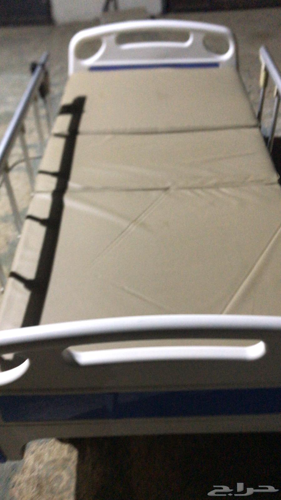 سرير طبي كهربائي سرير مستشفى كرسي كهربائي متحرك لكبار السن64612859286786112