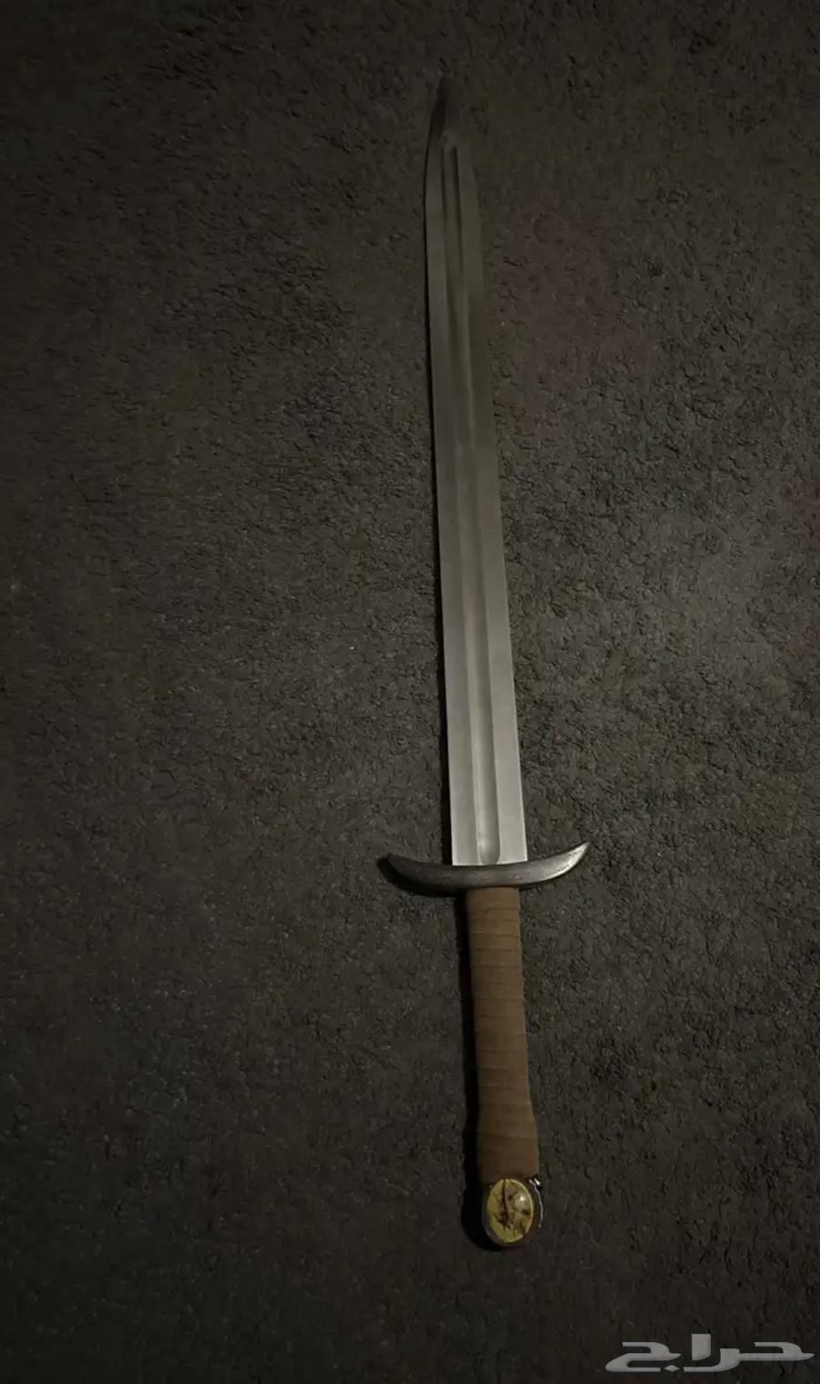 سيف اوتريد من مسلسل the last of kingdom (غير حاد)64614844471554113