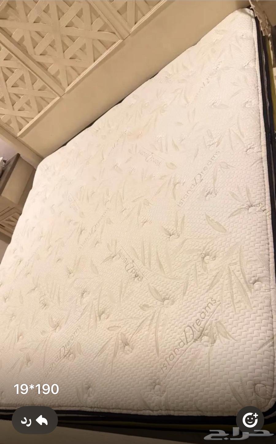 مرتبه من محل آشلي مقاس 190 190كبيره استخدام 3سنوات64608491870595110