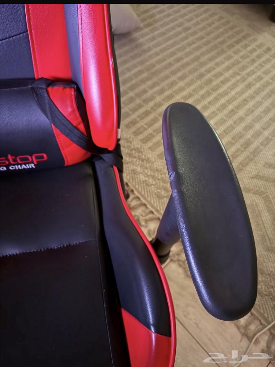كرسي احمر للبيع كل شي واضح امامك الموقع جده حي السنابل64611691684994111
