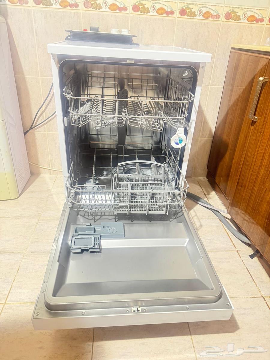 جلاية صحون شبه جديد استعمل خفيف جدا  علا السوم64607308255873110