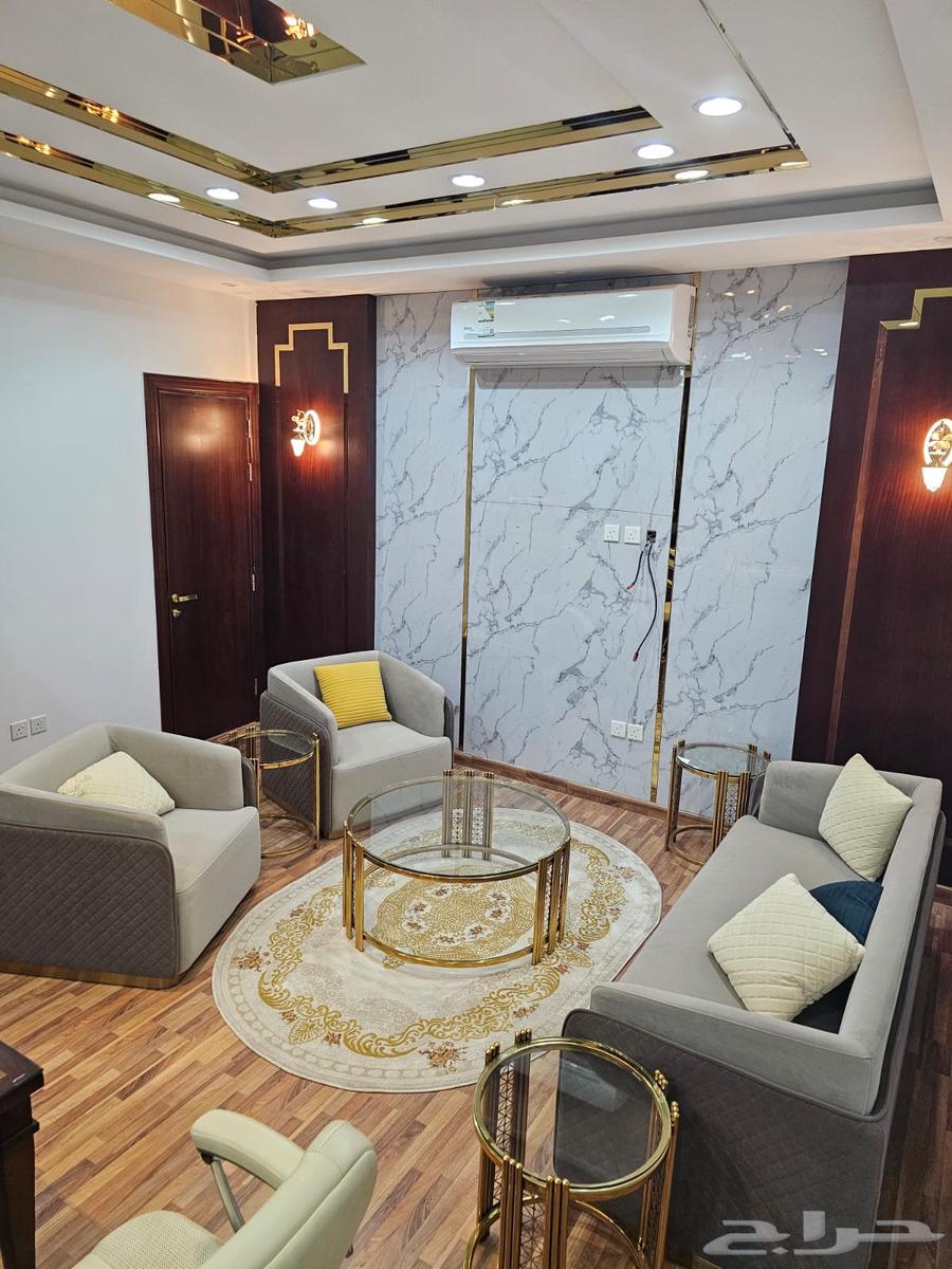 اثاث مكتب كامل للبيع ( البيع بالكامل ليس بالتجزئة)64609735380482112