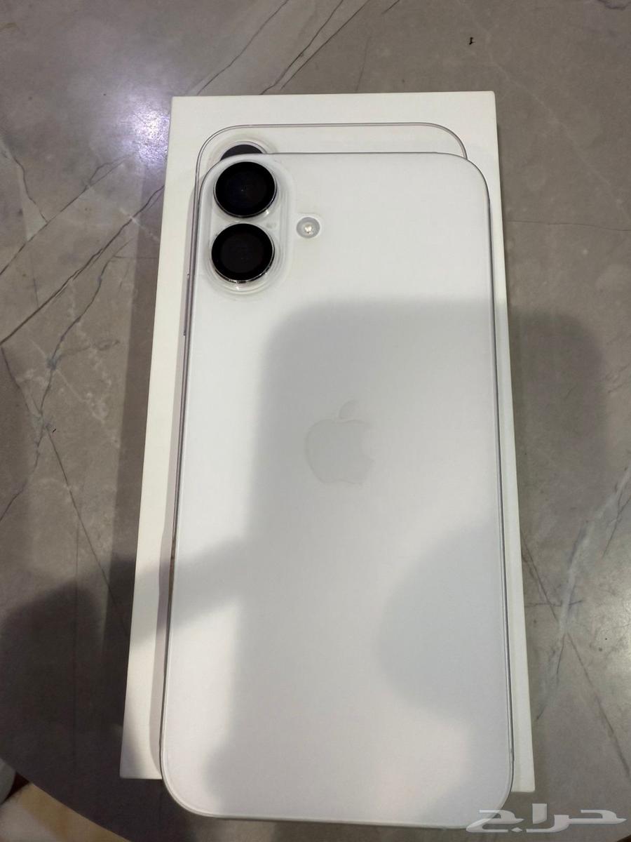 ايفون 16 بلس لون ابيض 256 قيقا استخدام اقل من شهر والجديد64614472039043114