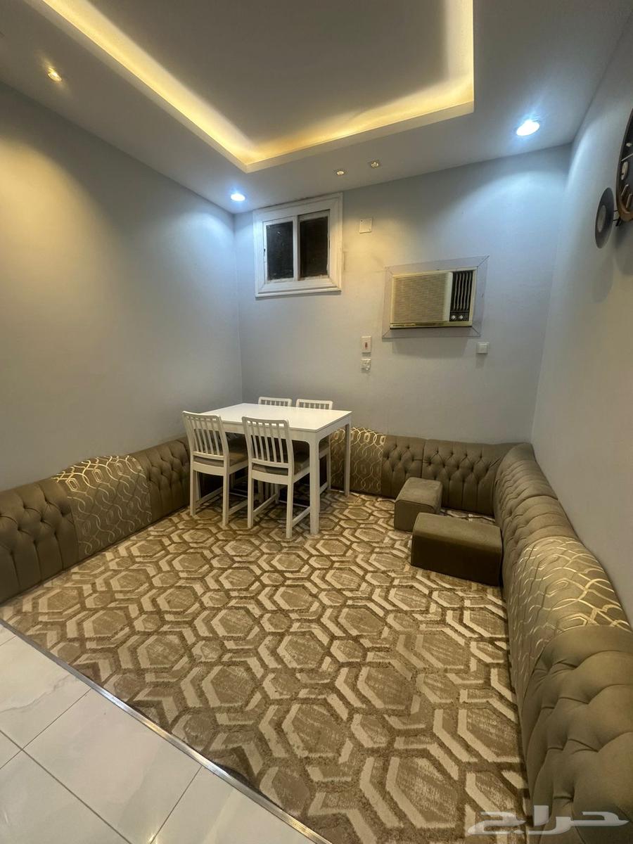 مساند ارضيه مع فراش وطاولة طعام ايكيا64614806998787110