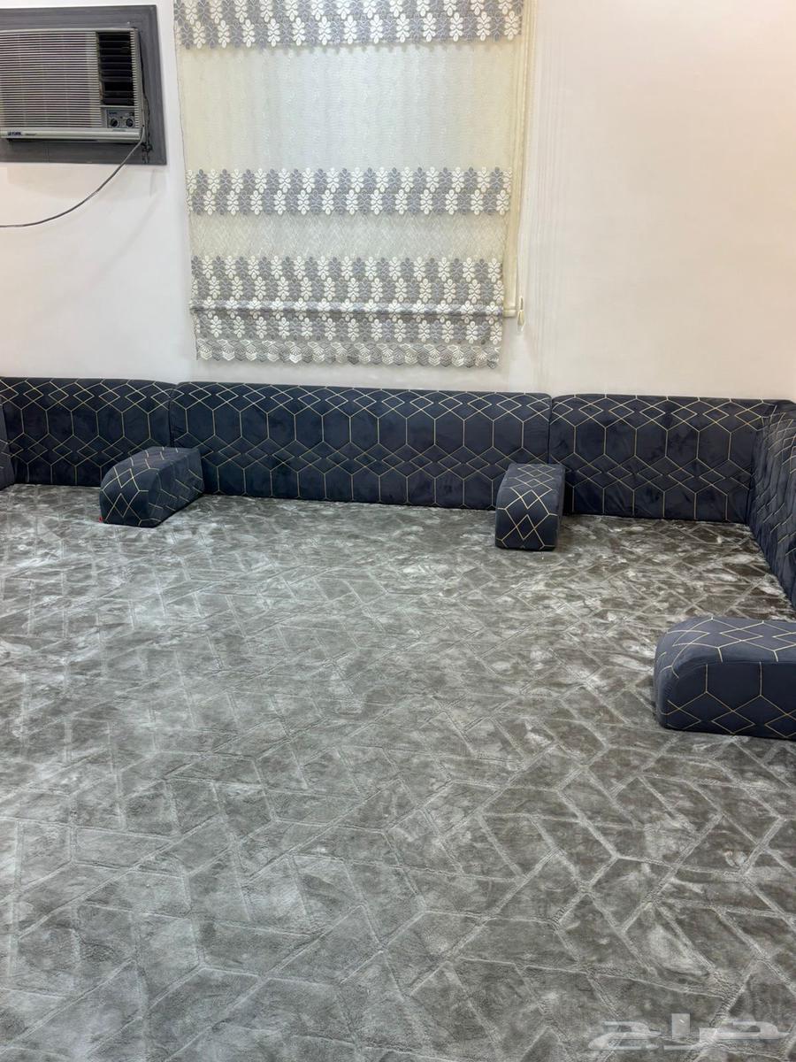 مجلس ارضي للبيع64615423777411111