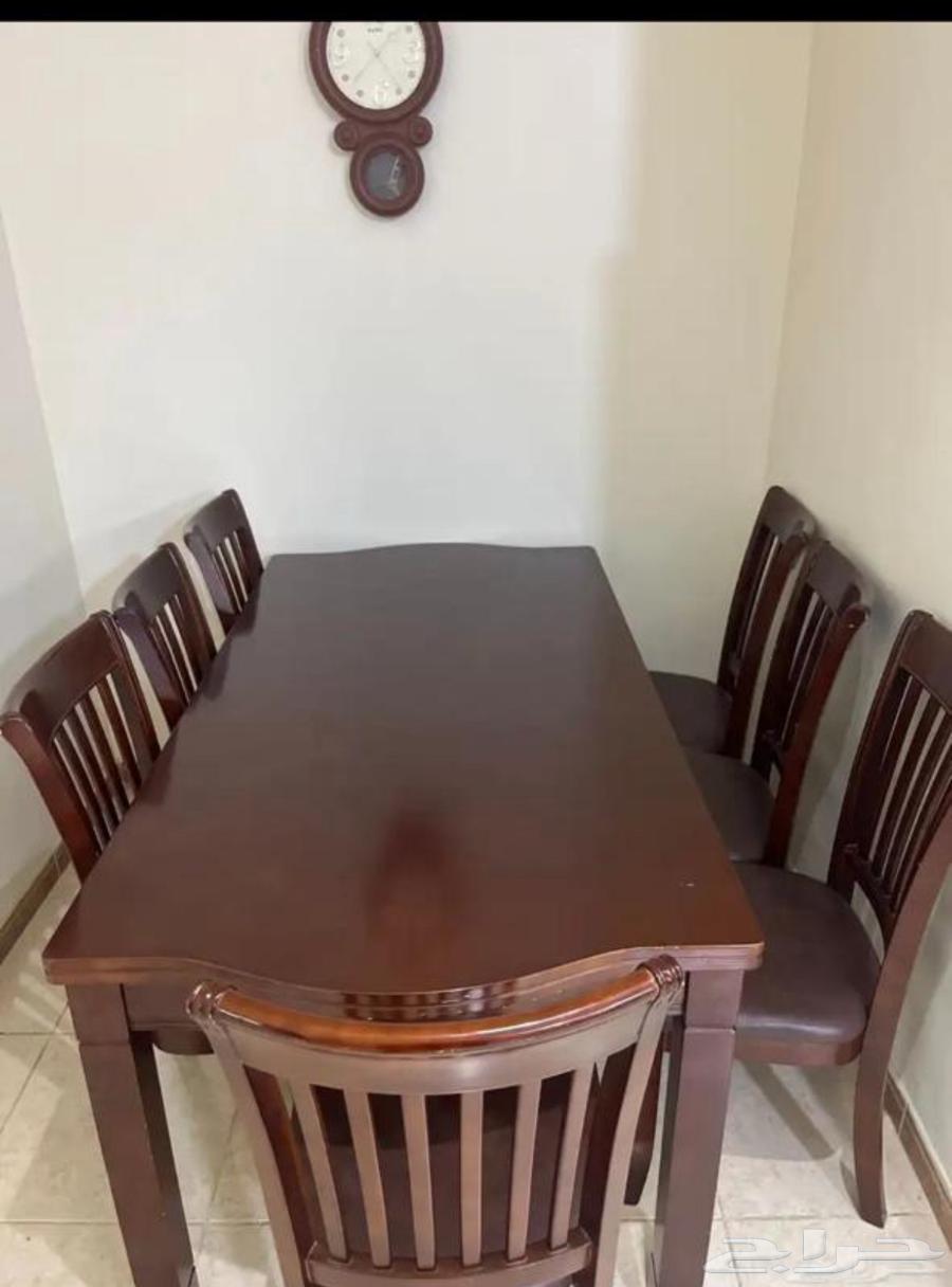 Dining Table with 8 Chairs, Including 2 Chairs Secured with Screws64613031193090110