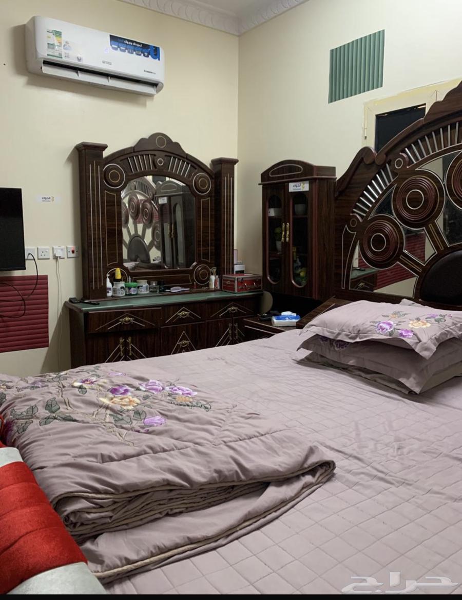 غرفه نوم مع المرتبه ومكيف شبه جديد استخدام ثلاث شهور فقط64614844395778110