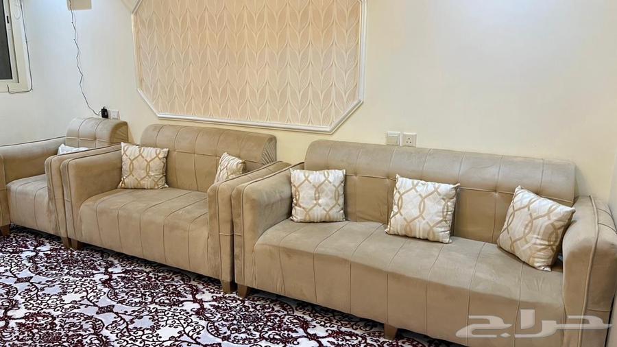 Sofas and Tables for Sale64614098282370111