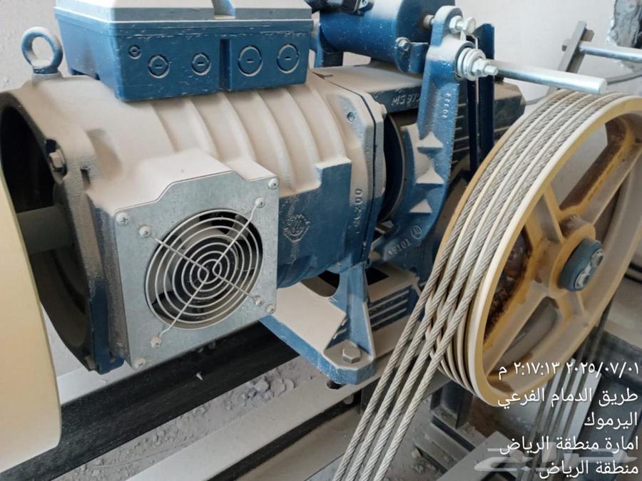 مصعد مستعمل للبيع في حالة جيدة64611892343681112