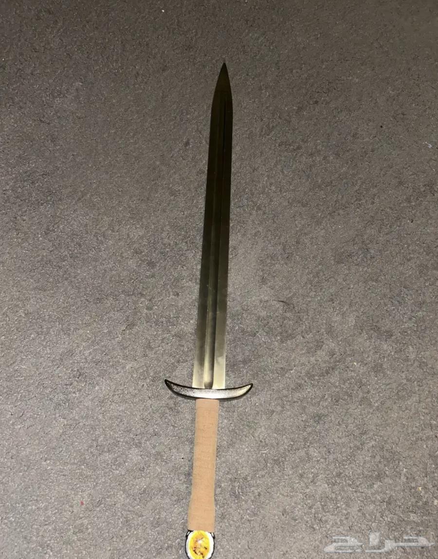 سيف اوتريد من مسلسل the last of kingdom (غير حاد)64614844471554111