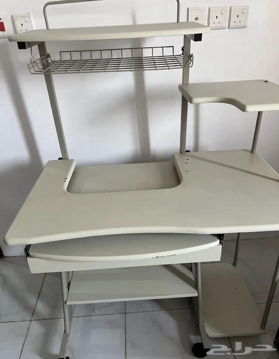 طاولة كمبيوتر64608153166723112