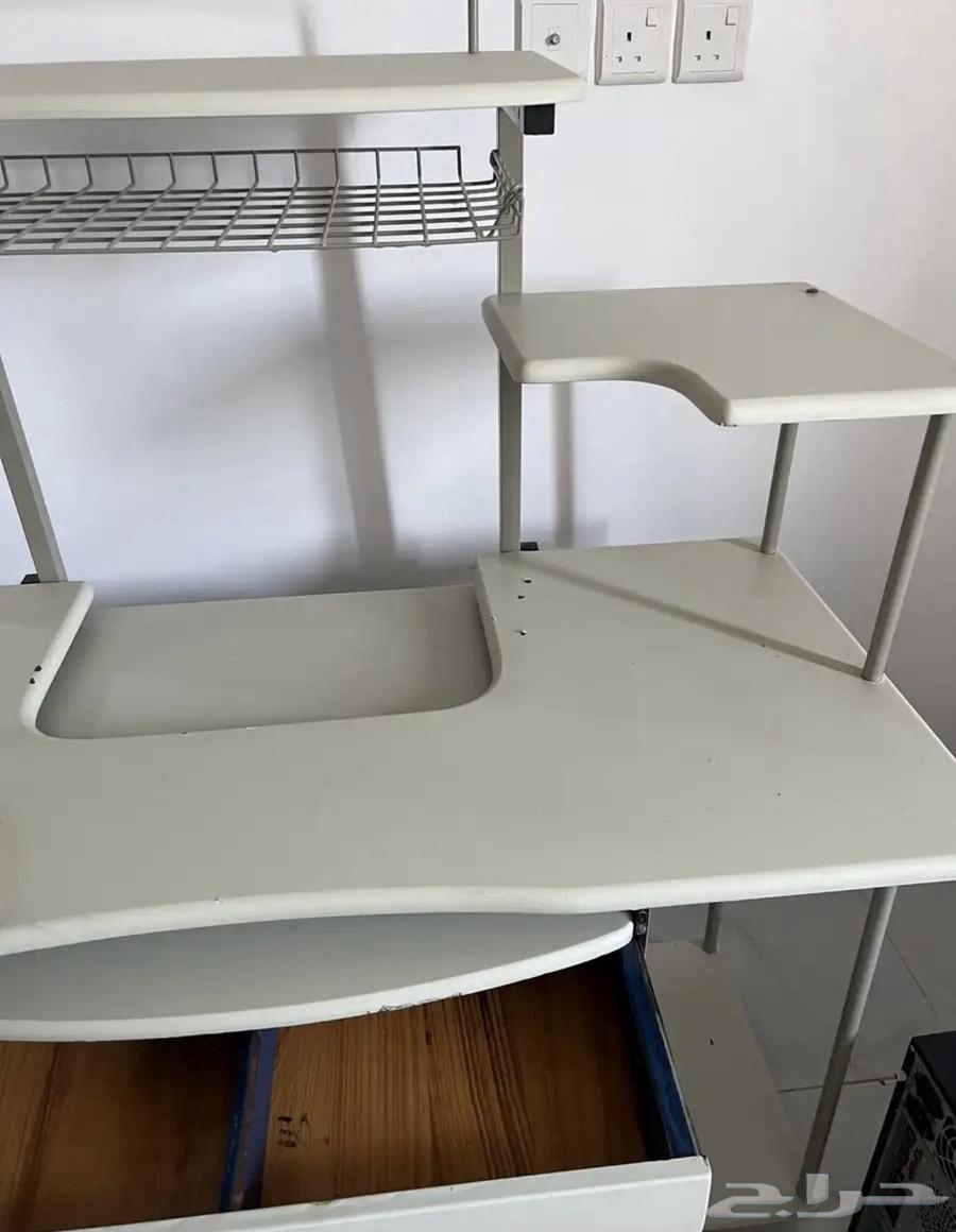 طاولة كمبيوتر64608153166723110