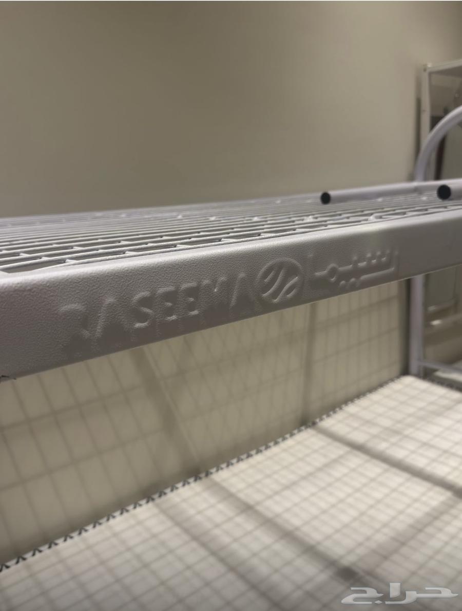 سرير دورين وعلاقي للبيع64611292459138113