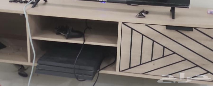 Table for sale, lightly used, new64607433835267110