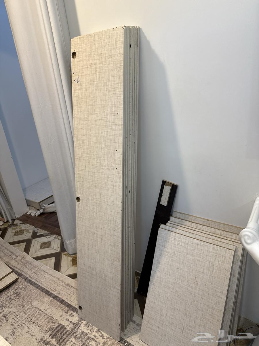 مجانا  ألواح ومفصلات إيطالية FGV للبيع (خزانة كبيرة مفككة)64611116928385114