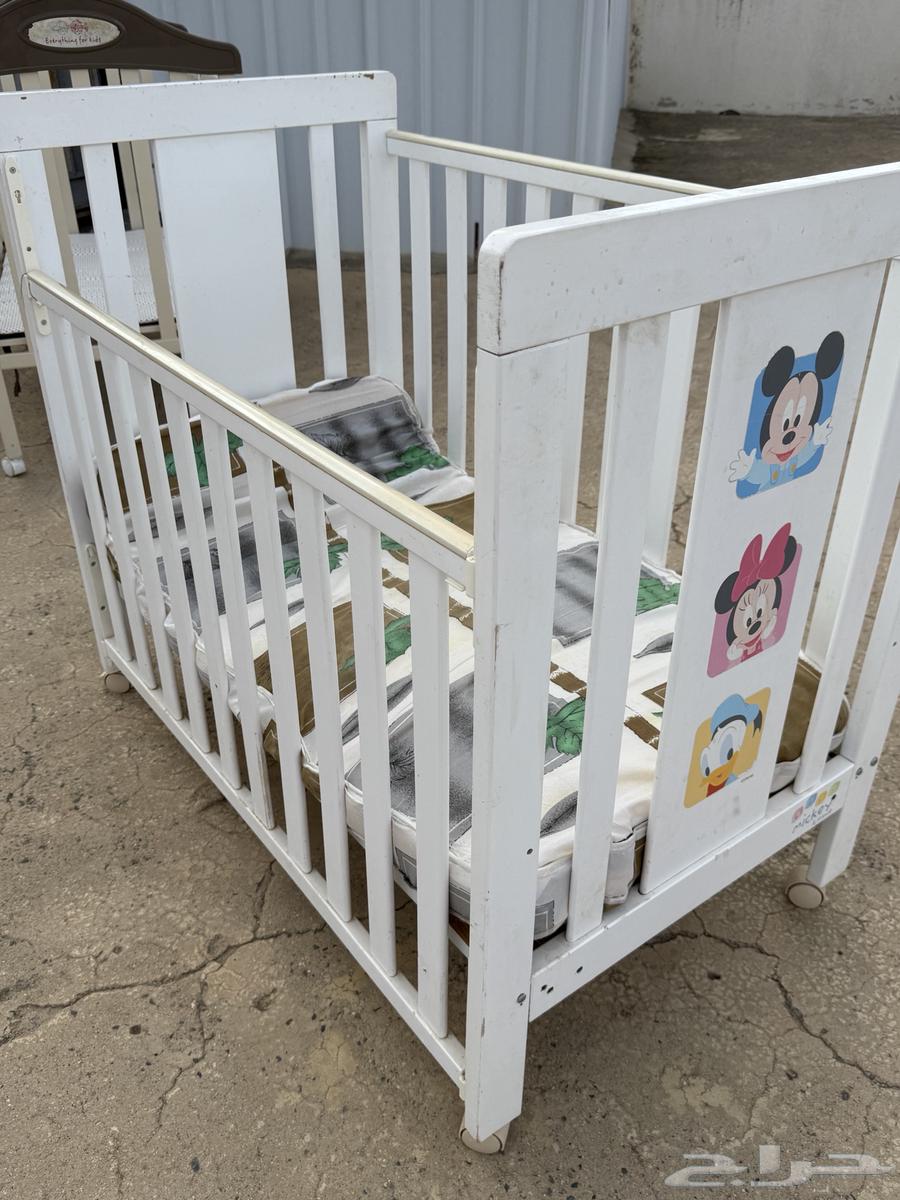 سرير اطفال جديد ونظيف ويمشي بال كفرات سهل64611517717378111