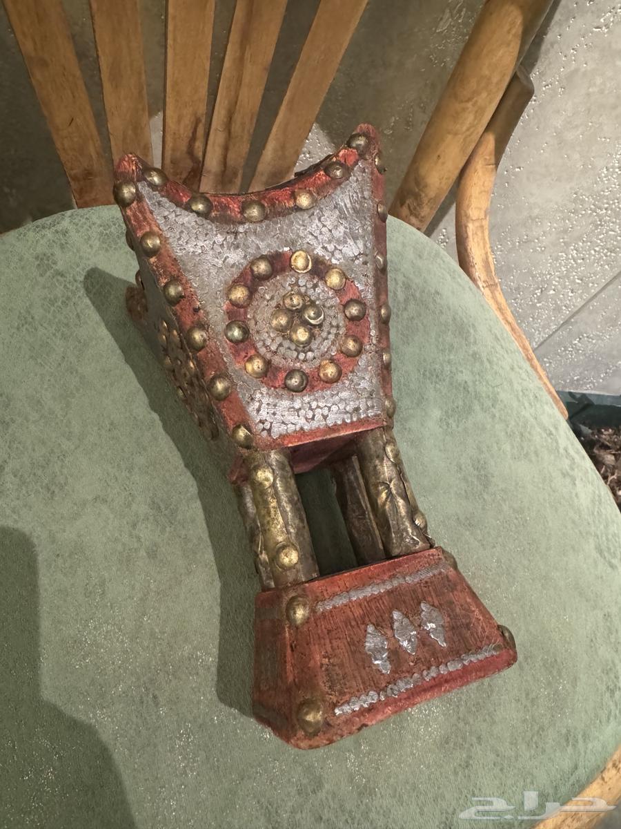 مبخرة قديمة64607159703939111