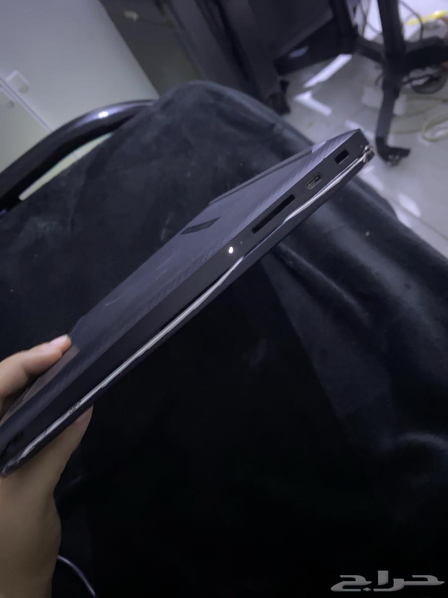لابتوب hp للبيع ب 220 ريال و فيه عله يعلق لكن يشتغل64614260408834113