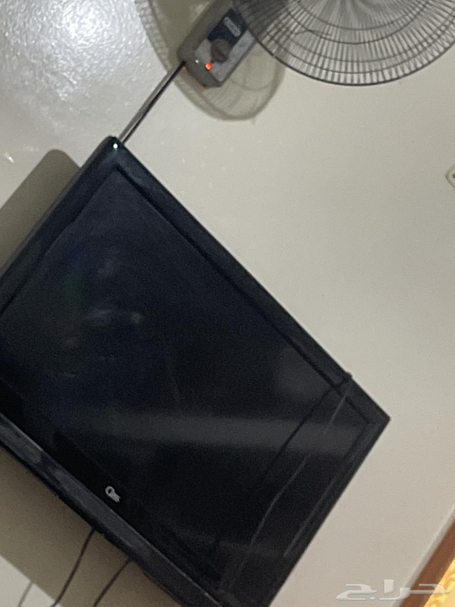 شاشة 32 بوصة للبيع يحتاج تصليح64608733532162110