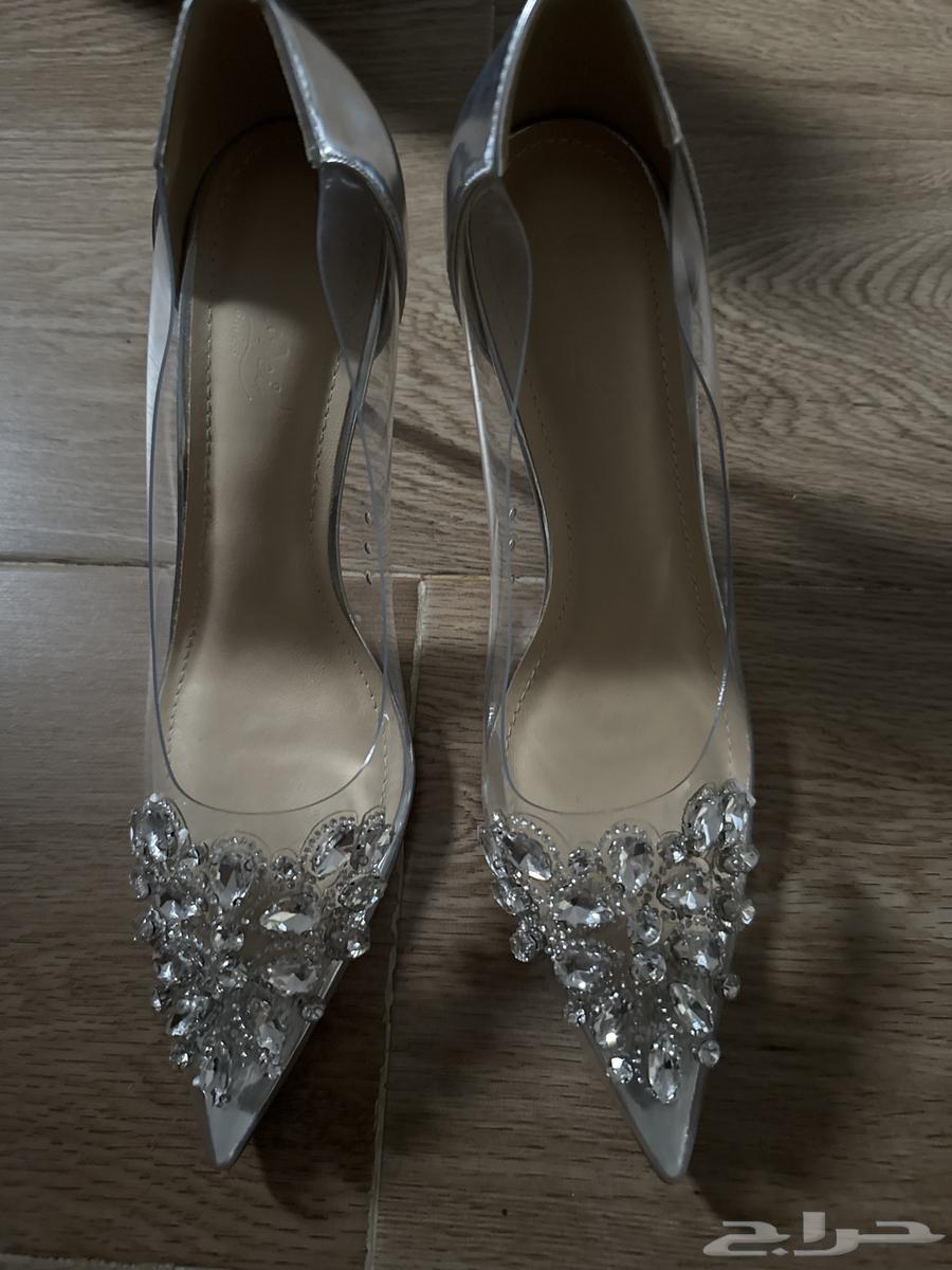 كعب جديد لم يستخدم و المقاس 3864612500939266110