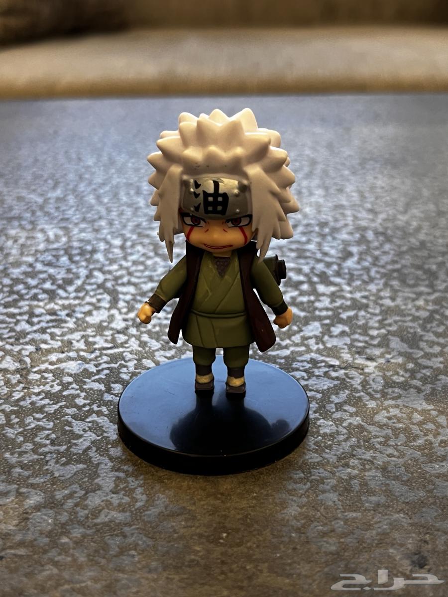 Small figurines for 10 SAR, large figurines for 50 SAR (Anime)64610891886339111