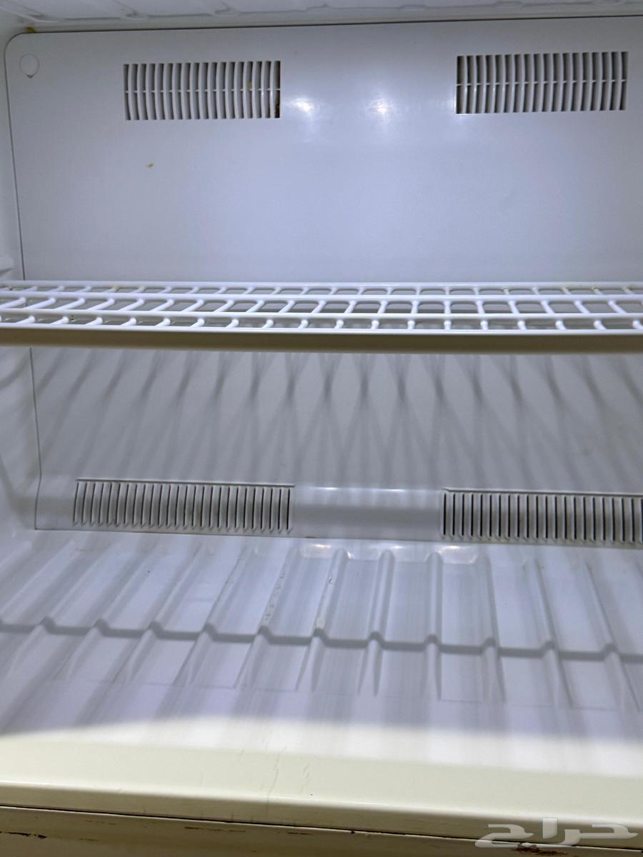 ثلاجة للبيع المستعجل بمحاسن أرامكو الاحساء.64610417552897112