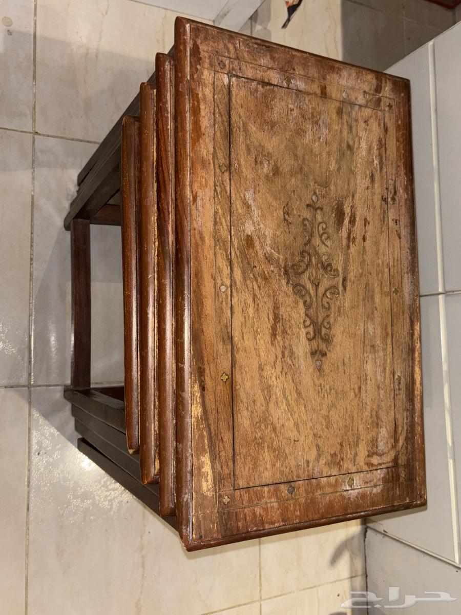 للبيع طاولات خشبية64609411059971111