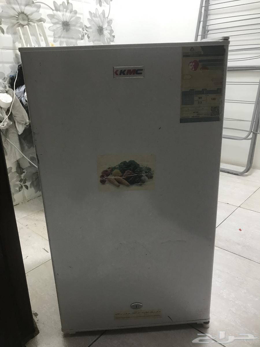 Small refrigerator for sale on condition 250 cash, contact me today and we'll settle64608936287363110