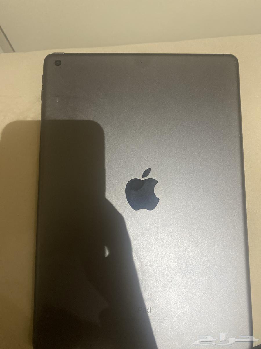 9th-generation iPad, 64 GB, pristine condition — no cracks64608973442307111