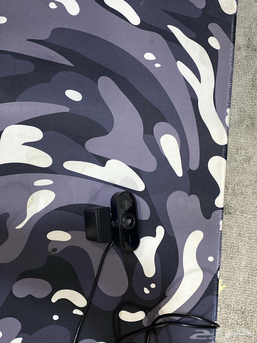 كيبورد وماوسين وماوس باد وكاميرا للبيع64610095250562114