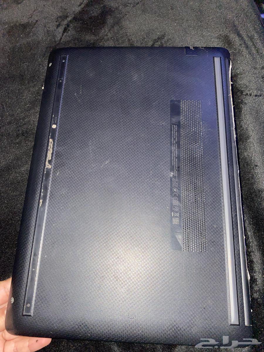 لابتوب hp للبيع ب 220 ريال و فيه عله يعلق لكن يشتغل64614260408834112