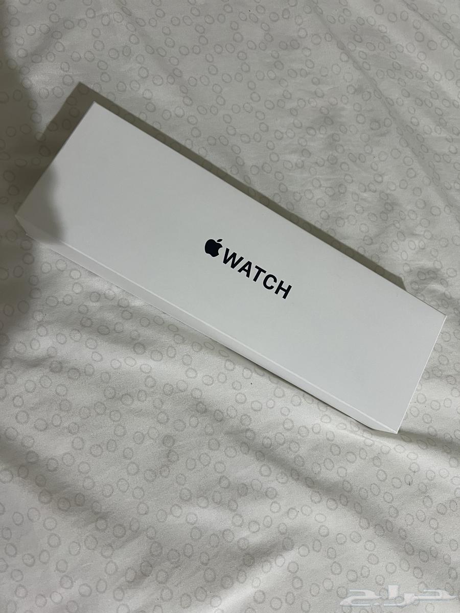 ساعه ابل شبه جديده مقاس 40 للبيع ب 90064607209292545111