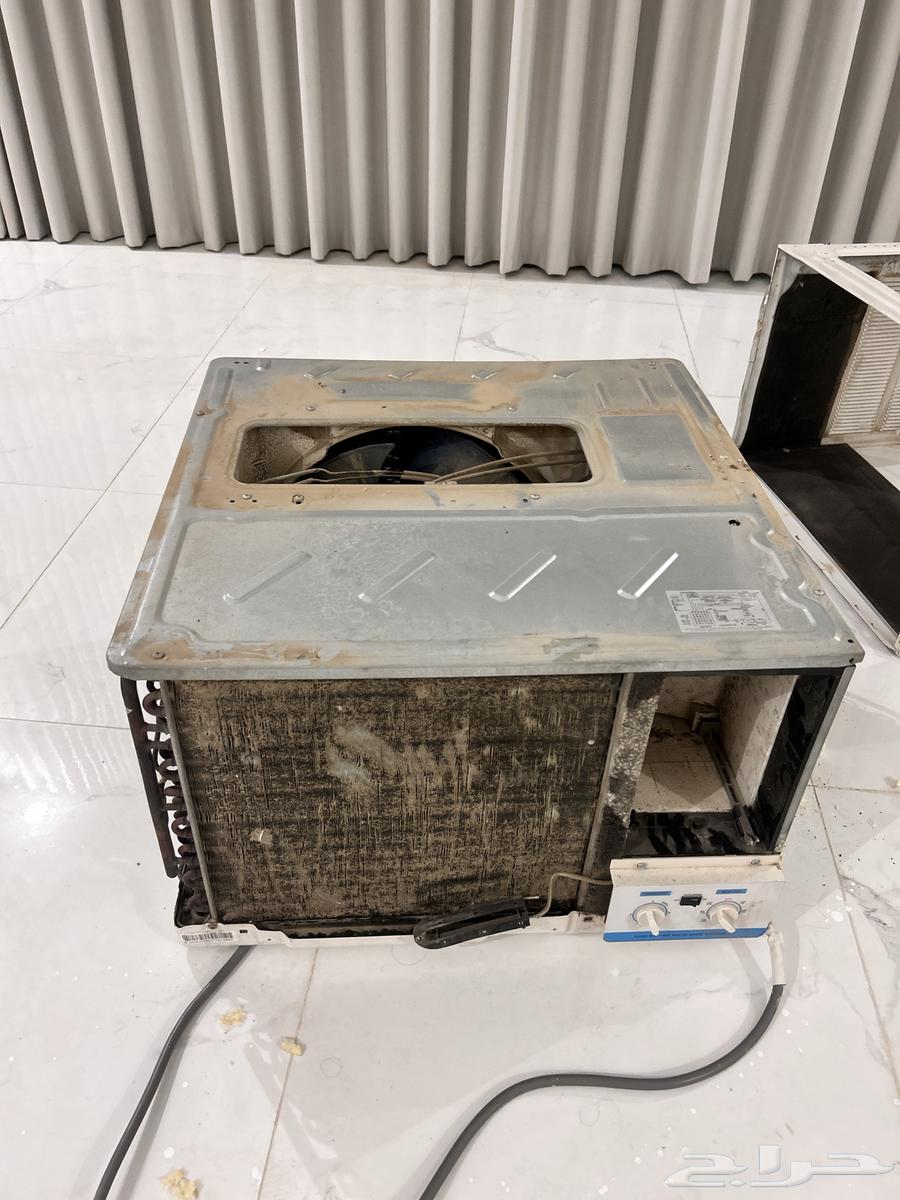 مكيف للبيع سبب البيع نقل من المدينه64616017632897111