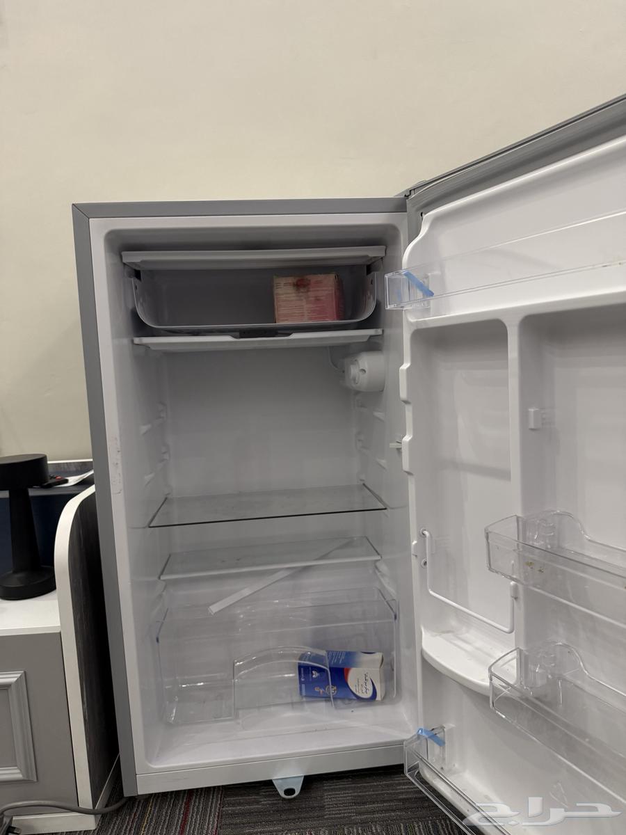 ثلاجة للبيع استخدام نضيف وبسيط64613031113857112