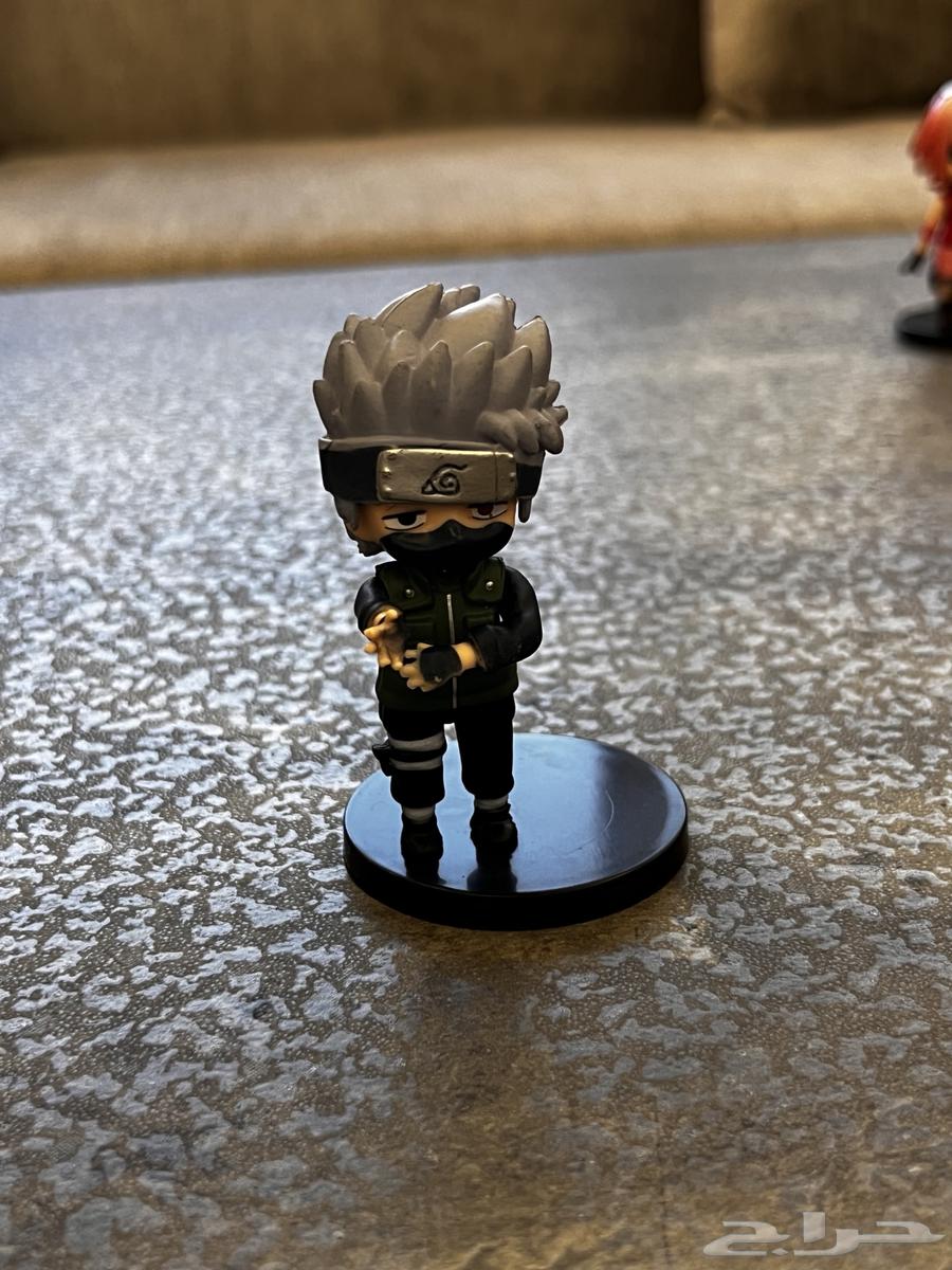 Small figurines for 10 SAR, large figurines for 50 SAR (Anime)64610891886339114