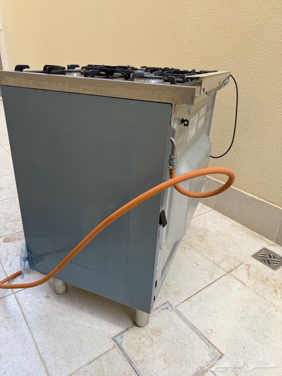 فرن غاز 5 ايطالي عيون مع مروحة داخلية نظيف جدا64608960978306113