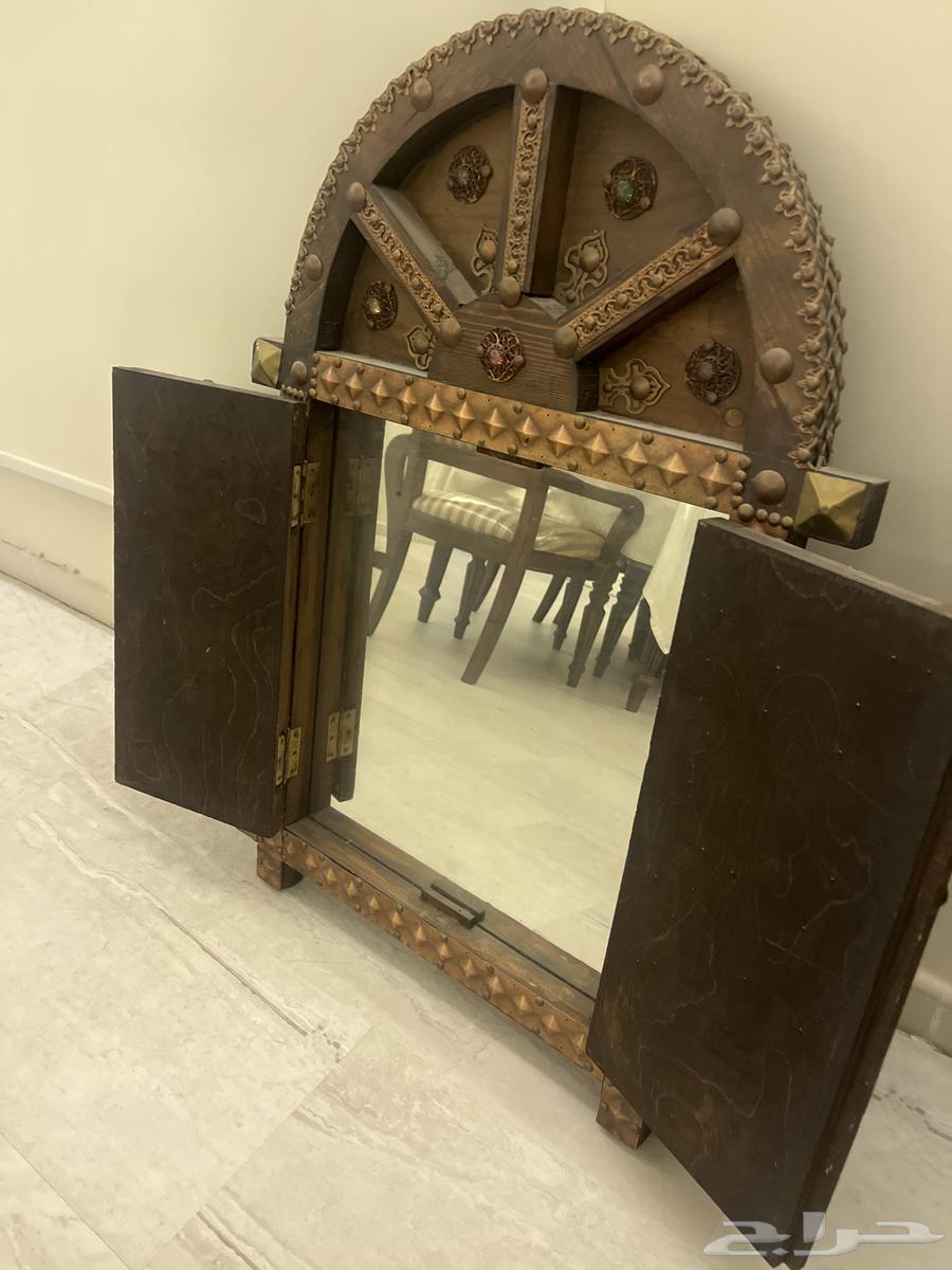 لوحة خشبيه بطراز مغربي داخلها مرايه64612029444226111