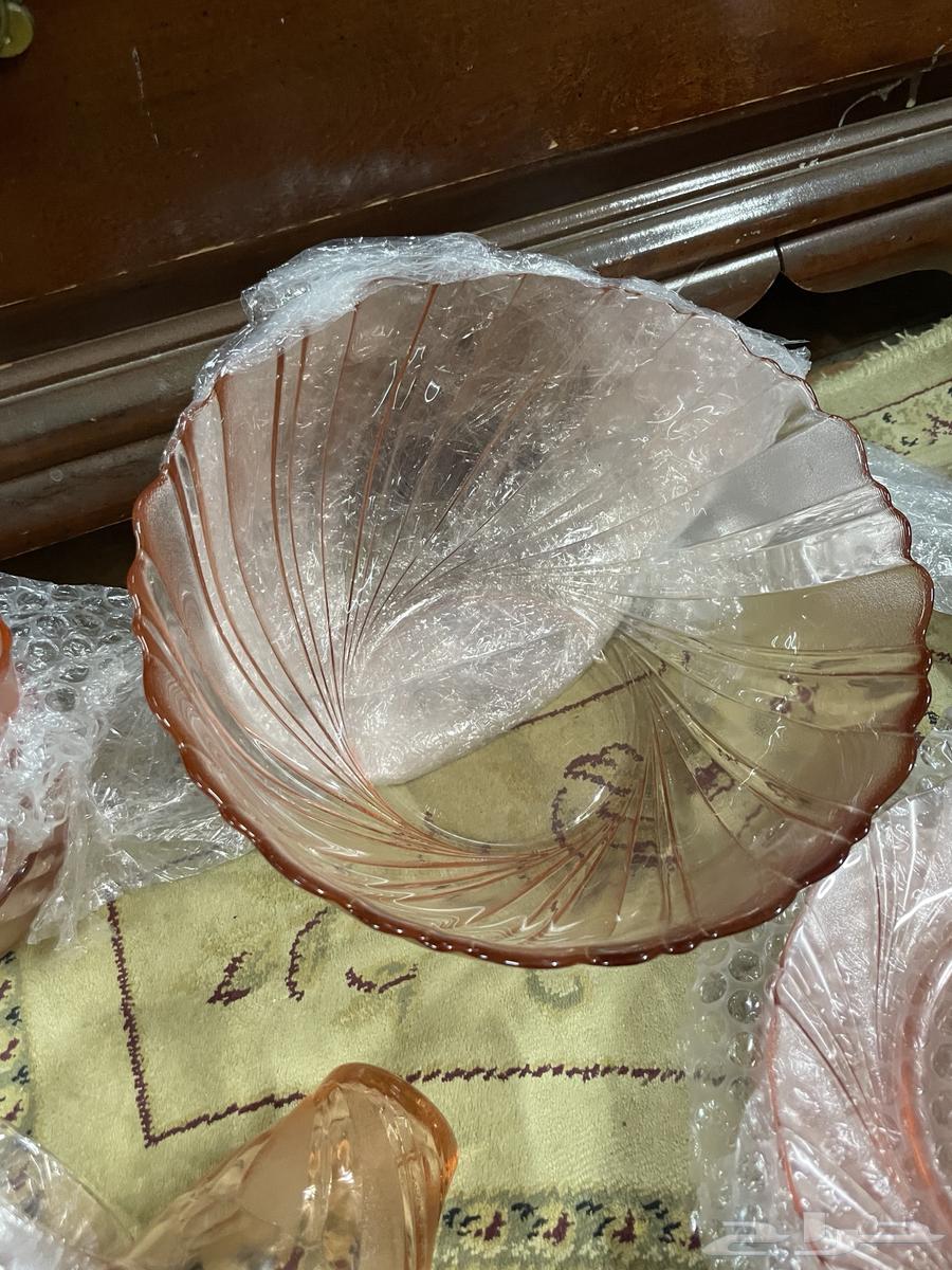 صحون فرنسية قديمة جدا64615571406850112