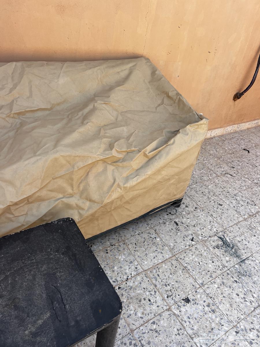 كنب حديد عدد 2حبة للبيع64610281236611111