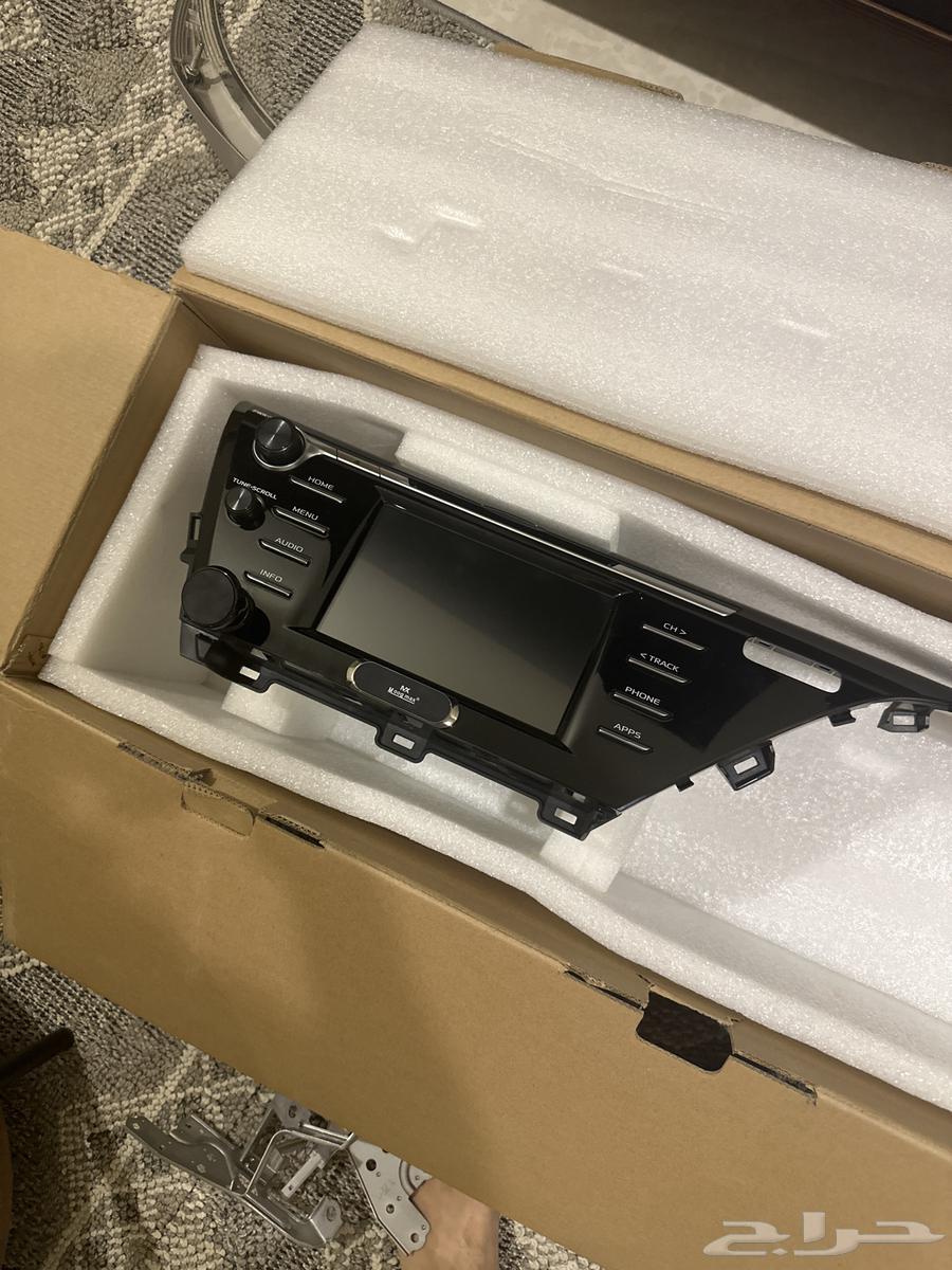 For Sale: Camry Screen and Fender (2018)64609846604929110