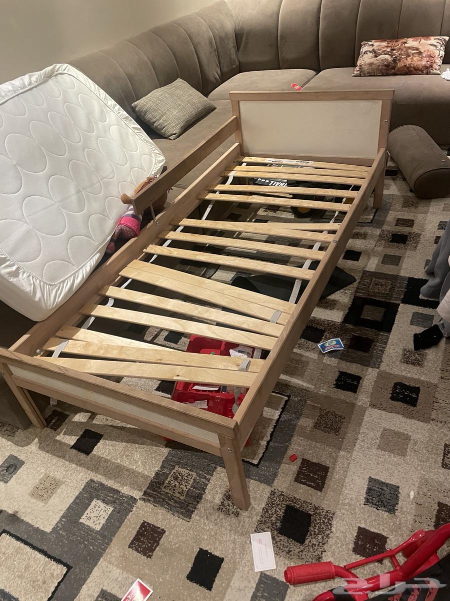 سرير اطفال من ايكيا للبيع64612957135362110