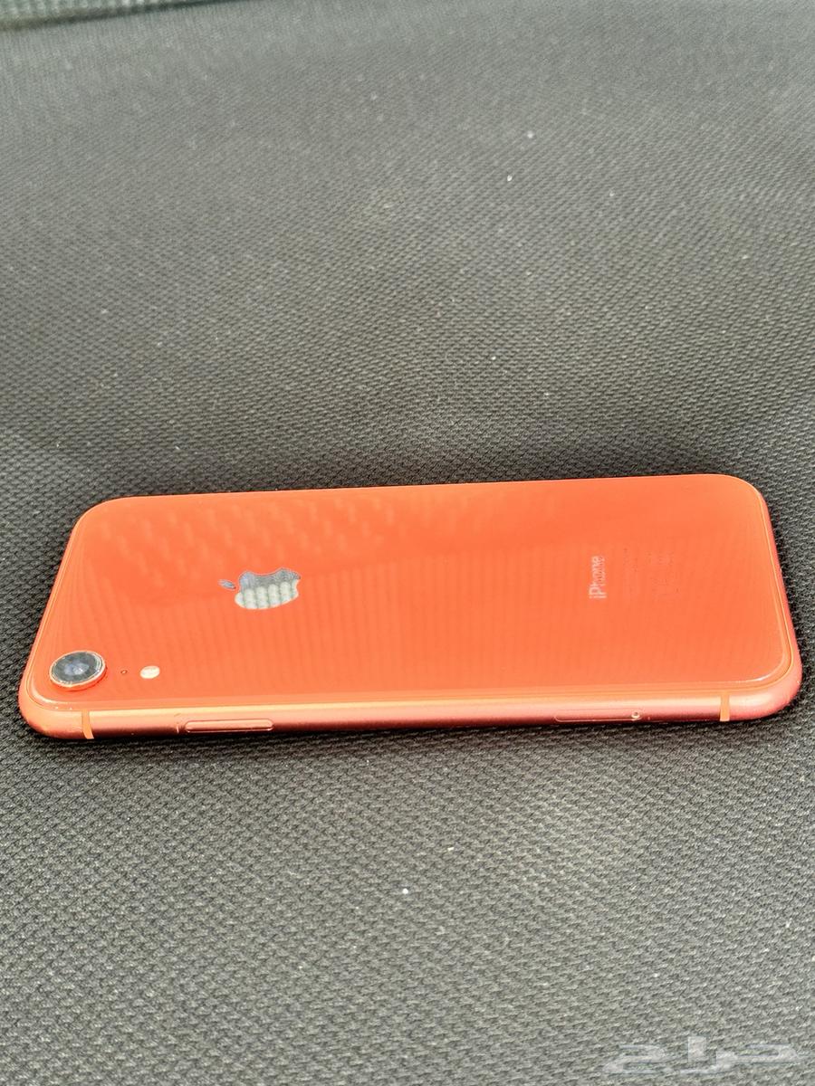 iPhone XR 12864612785703427112